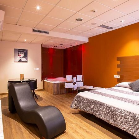 Motel Los Abedules Oviedo Zewnętrze zdjęcie