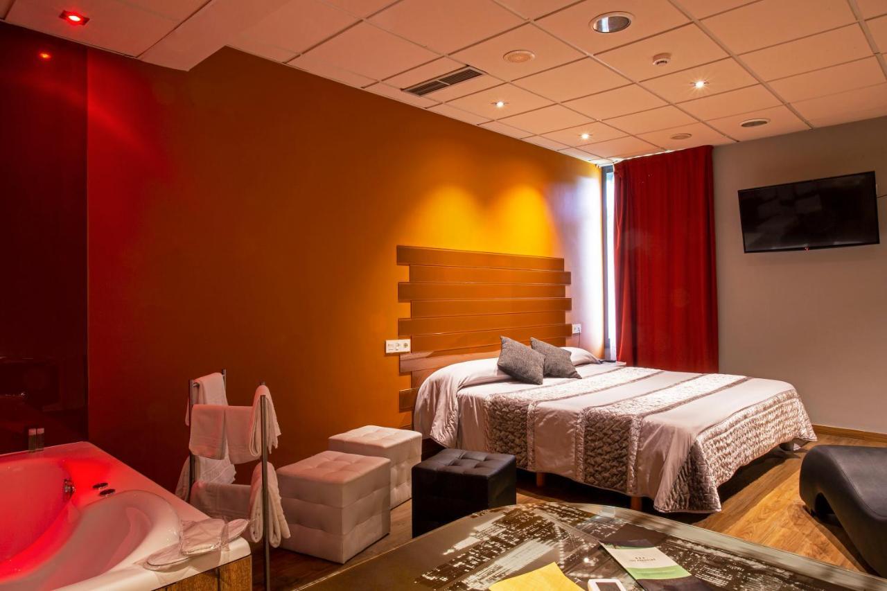 Motel Los Abedules Oviedo Zewnętrze zdjęcie