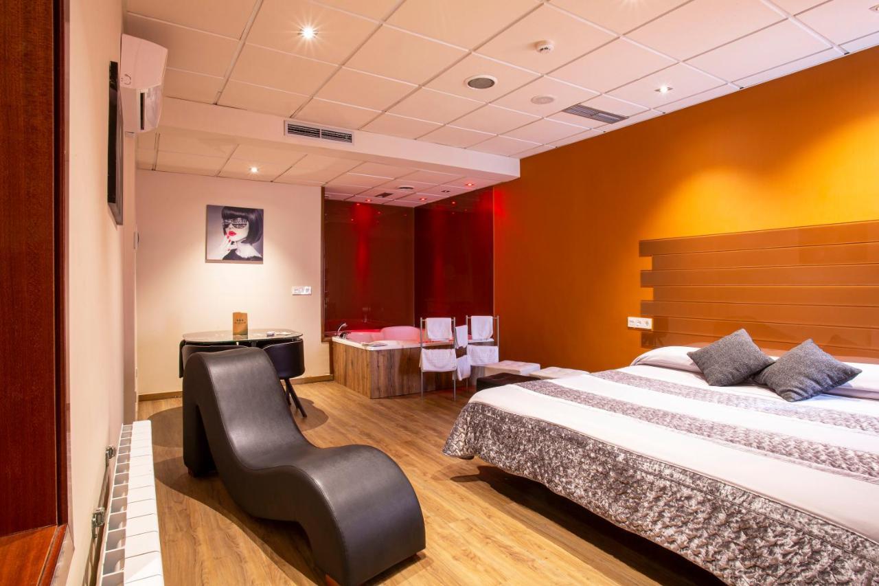 Motel Los Abedules Oviedo Zewnętrze zdjęcie