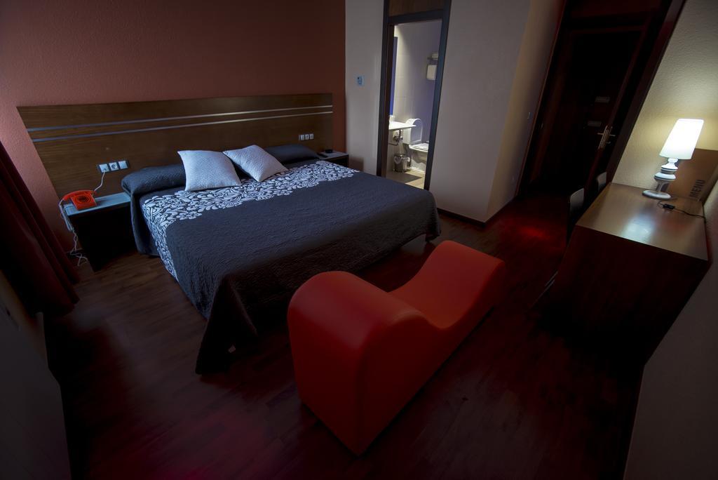 Motel Los Abedules Oviedo Pokój zdjęcie
