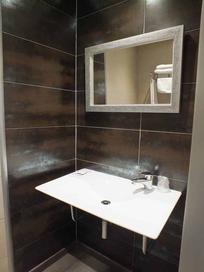 Motel Los Abedules Oviedo Zewnętrze zdjęcie